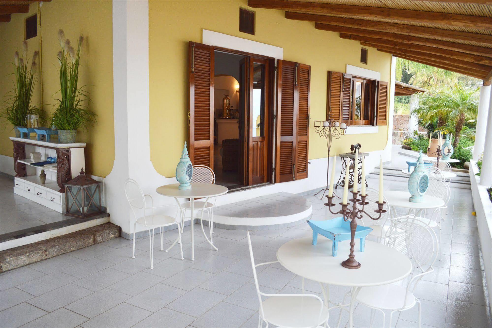 Oasi Hotel 4*